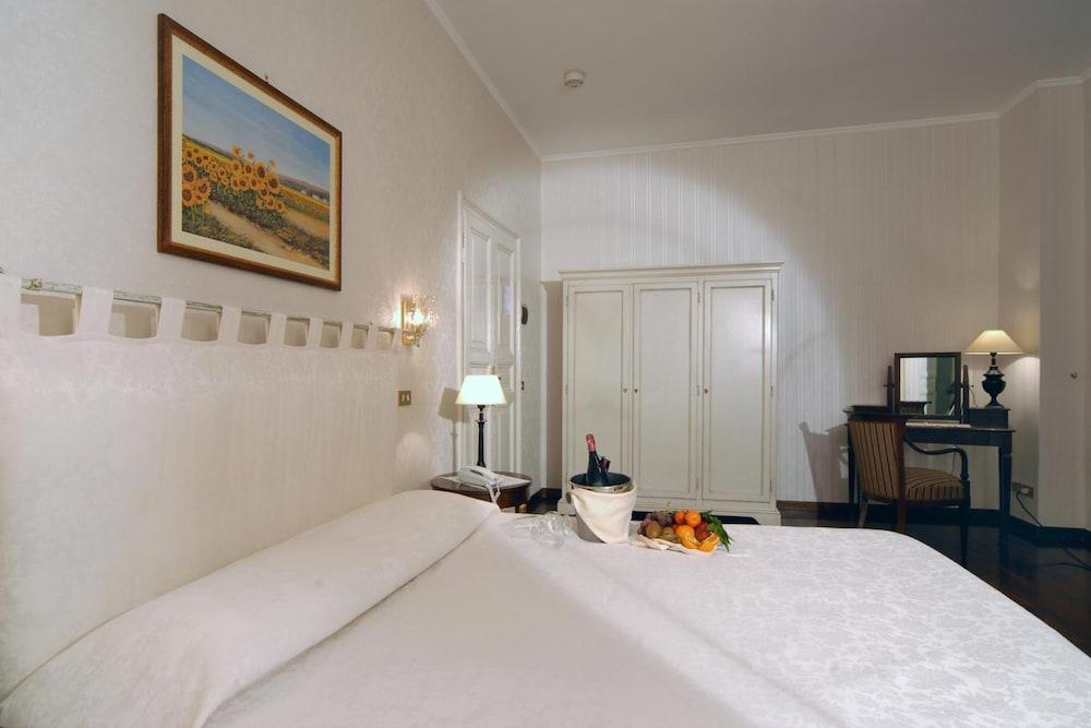Hotel Villa Aricia Ariccia Exteriör bild