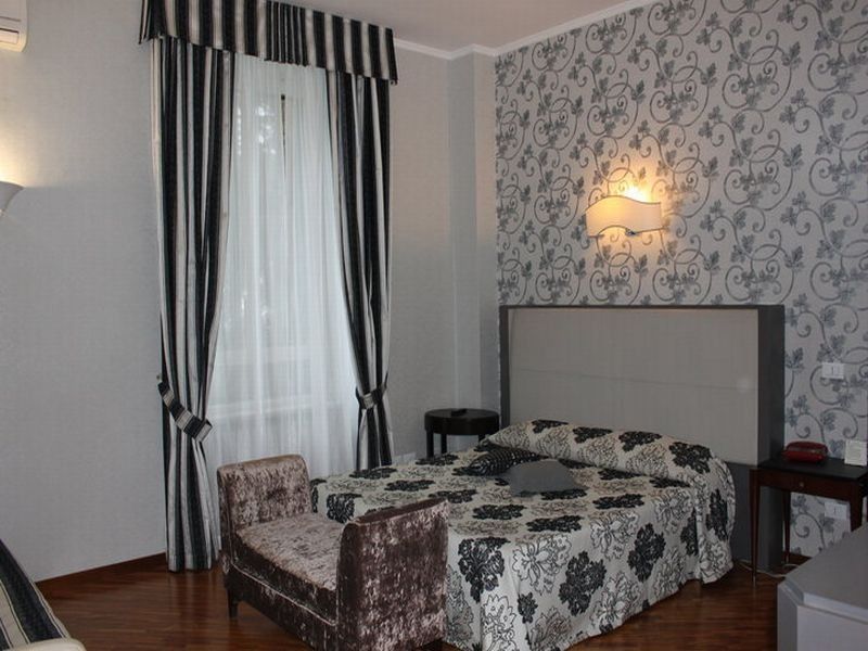 Hotel Villa Aricia Ariccia Exteriör bild